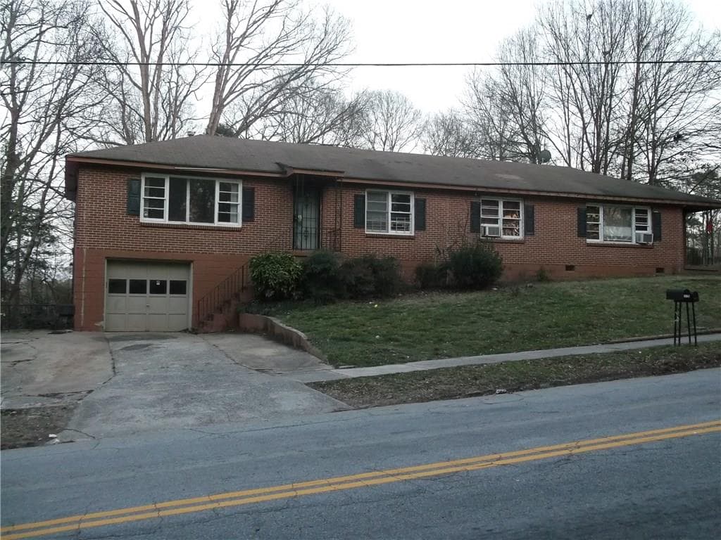duplex sold at 2822 Sylvan Road, East Point, GA 30344