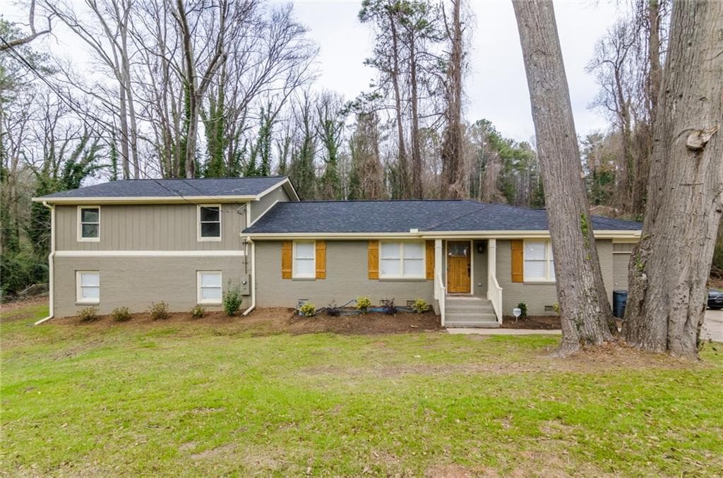 6 bedroom, 1,973 sq ft single family residence sold at 2043 Beecher Road, Atlanta, GA 30311