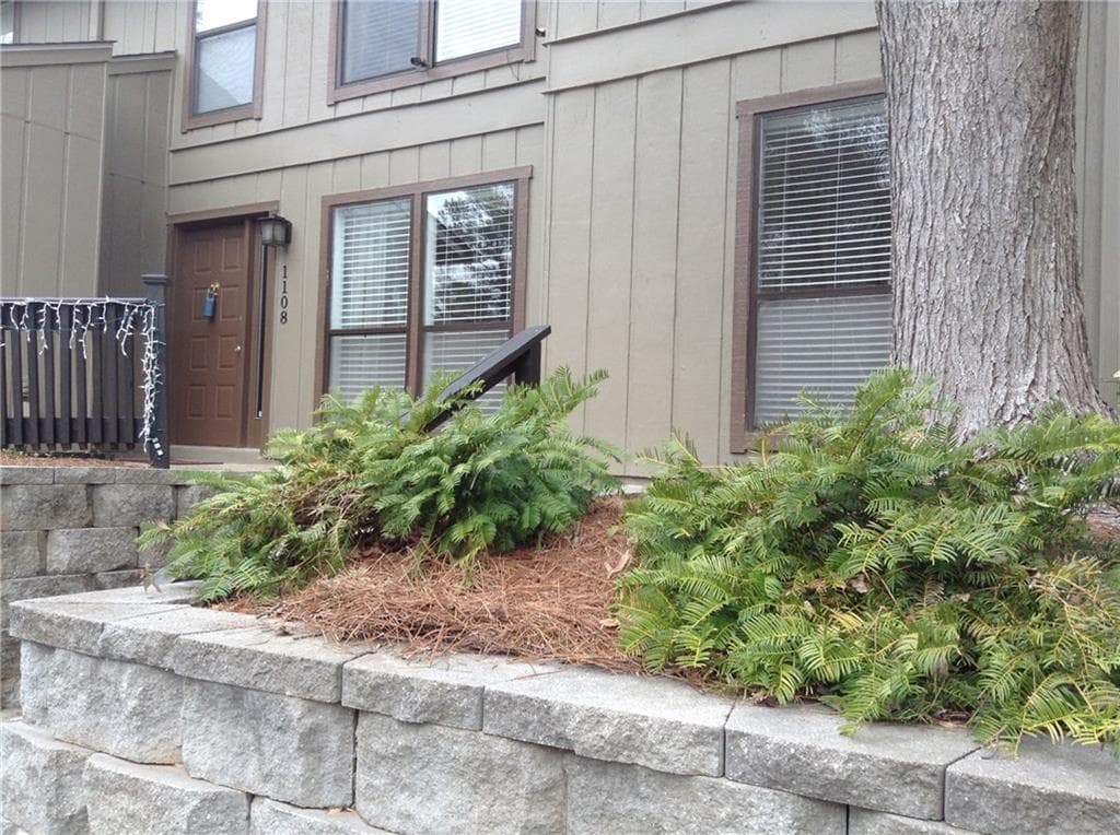 1108 Cumberland Court 1108, Smyrna, GA 30080 — most recent listing photo