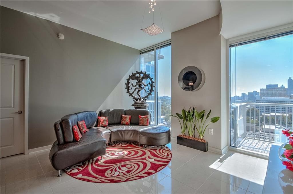 2 bedroom, 1,184 sq ft condominium sold at 855 Peachtree Street 1607, Atlanta, GA 30308