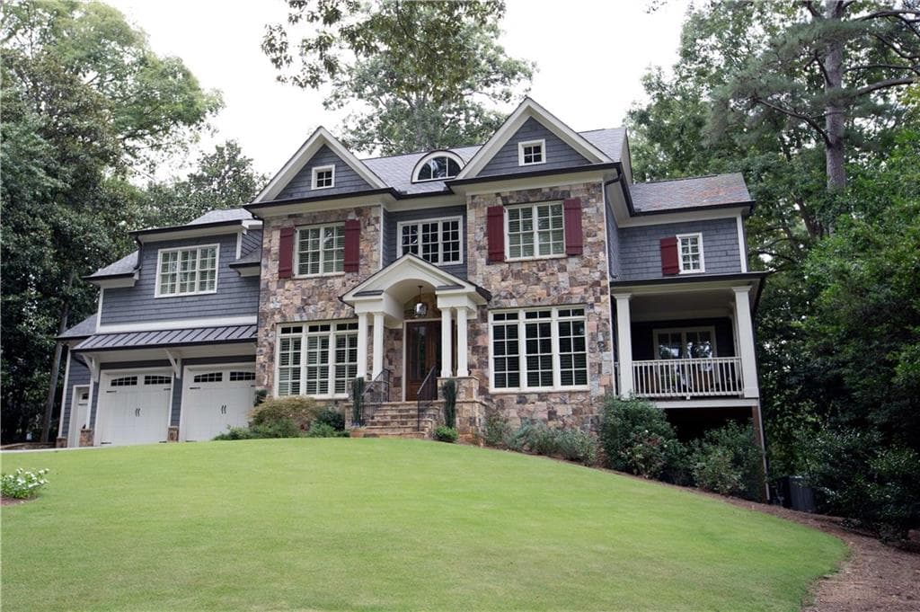 5 bedroom, 4,540 sq ft single family residence sold at 3899 Ivy Road, Atlanta, GA 30342