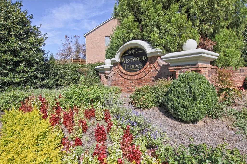 3 bedroom, 2,404 sq ft townhouse sold at 4748 Wehunt Trail 22, Smyrna, GA 30082
