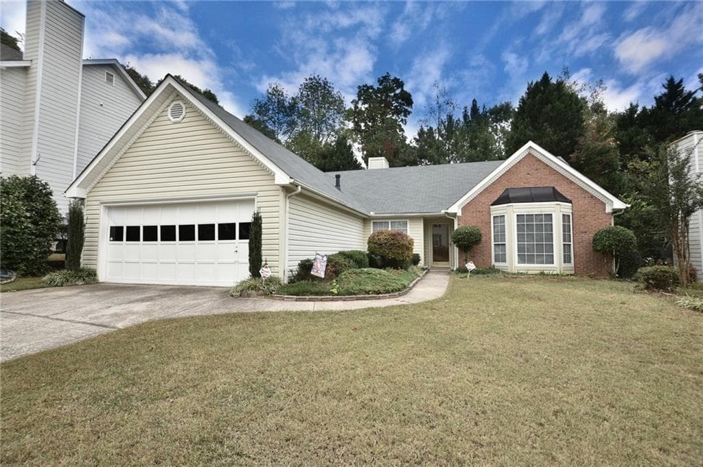 3 bedroom single family residence sold at 2934 Shady Woods Circle, Lawrenceville, GA 30044