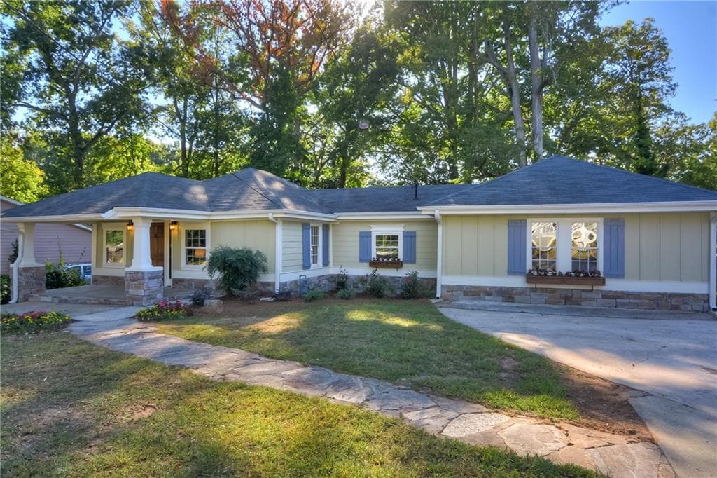784 Tanner Drive, Scottdale, GA 30079 — most recent listing photo
