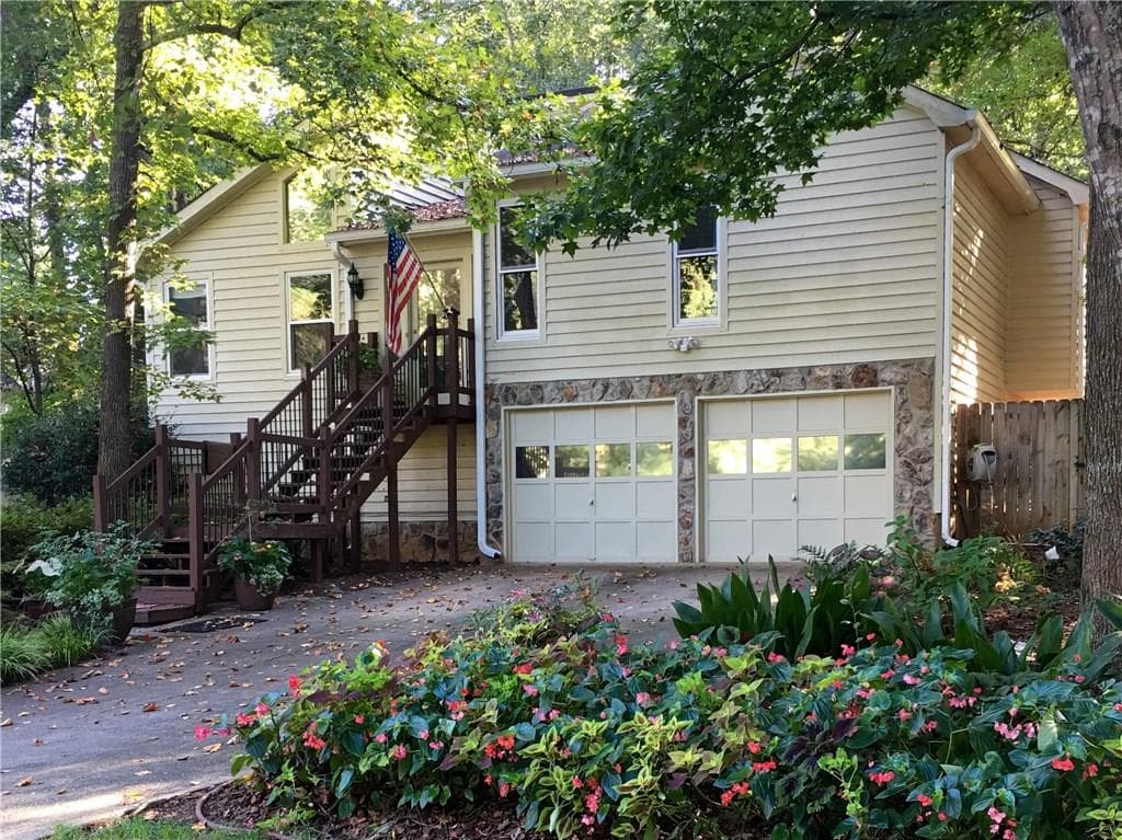 3 bedroom, 1,888 sq ft single family residence sold at 3143 Chase Court, Marietta, GA 30008
