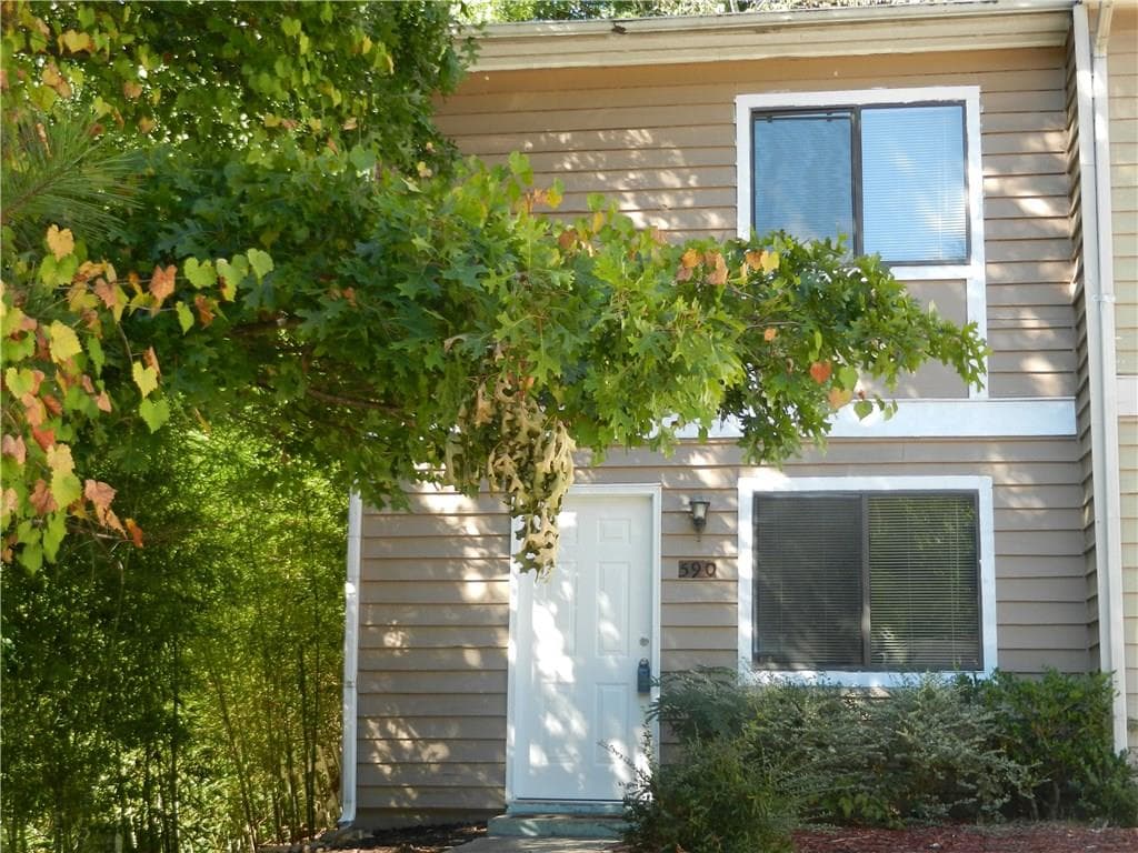 590 Northridge Crossing Drive, Sandy Springs, GA 30350 — most recent listing photo