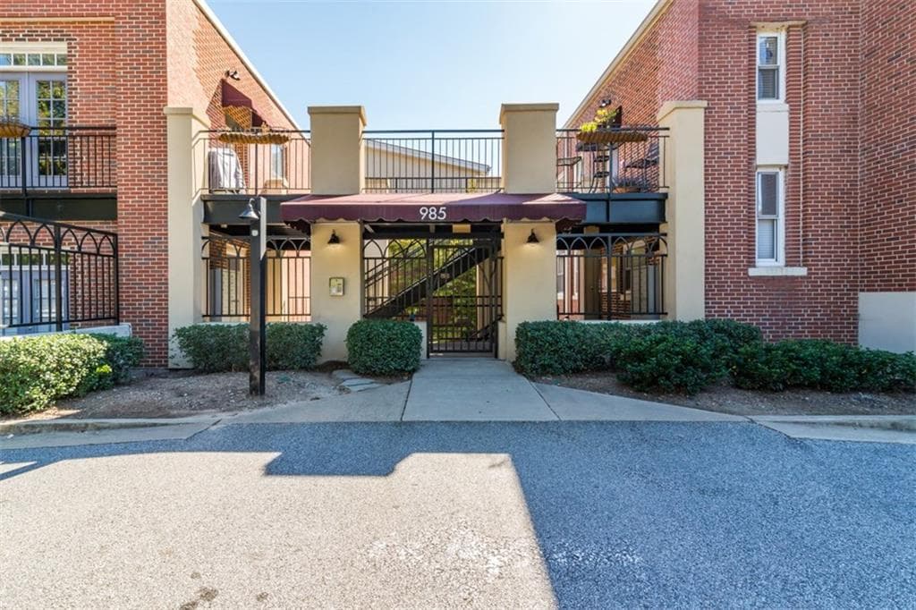 2 bedroom, 1,248 sq ft condominium sold at 985 Ponce De Leon Avenue 409, Atlanta, GA 30306