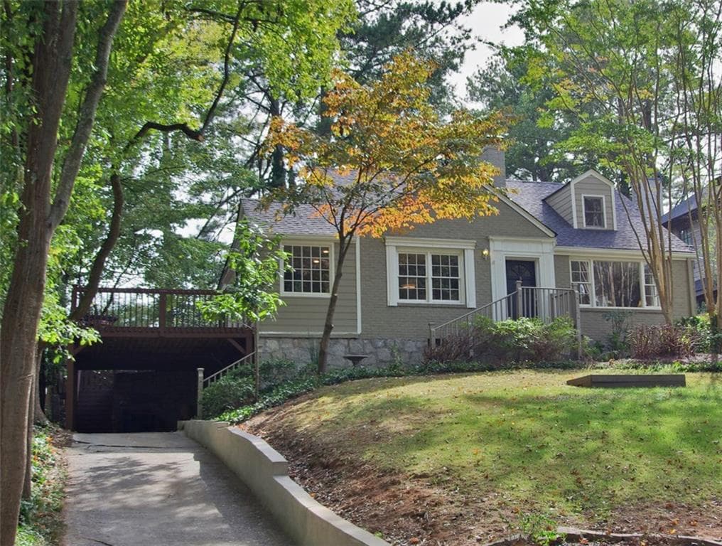 3 bedroom, 2,137 sq ft single family residence sold at 1267 Reeder Circle, Atlanta, GA 30306