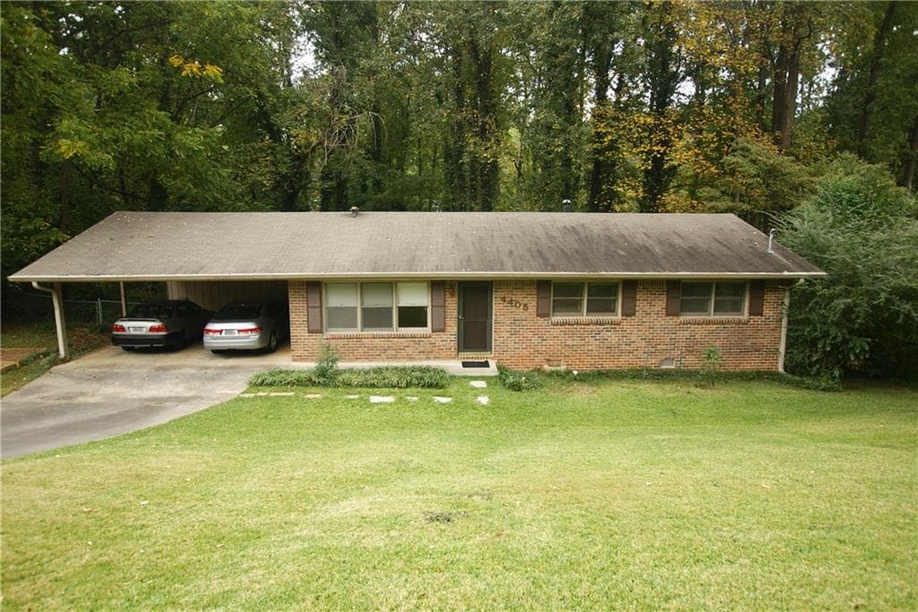 4 bedroom, 1,465 sq ft single family residence sold at 4405 Redwood Street, Atlanta, GA 30360