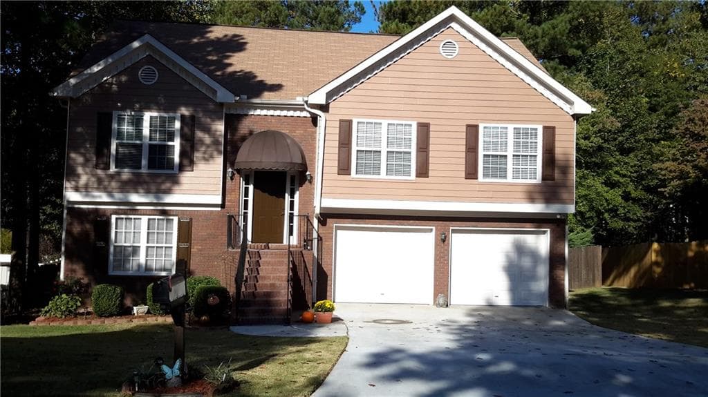 281 Oak Vista Court, Lawrenceville, GA 30044 — most recent listing photo