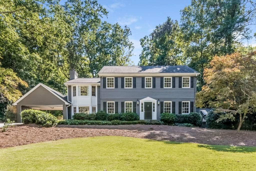 5 bedroom, 2,676 sq ft single family residence sold at 630 Bridgewater Drive, Sandy Springs, GA 30328
