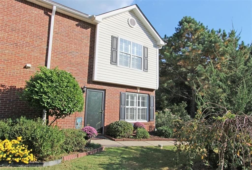 4305 Maple Valley Drive, Cumming, GA 30040 — most recent listing photo