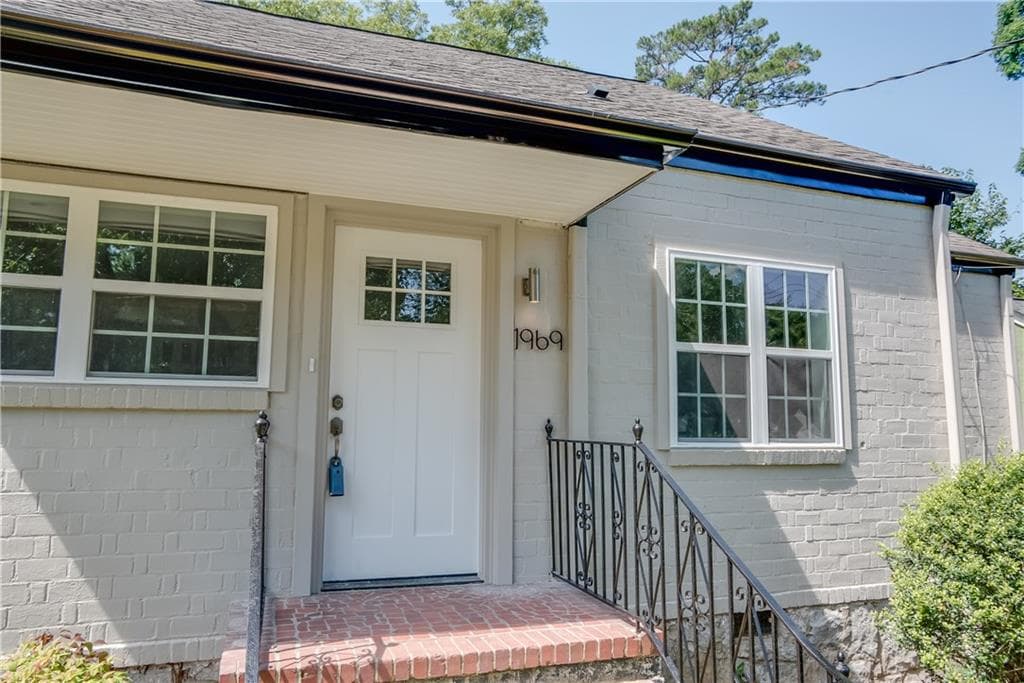 4 bedroom, 2,124 sq ft single family residence sold at 1969 N Decatur Road, Atlanta, GA 30307