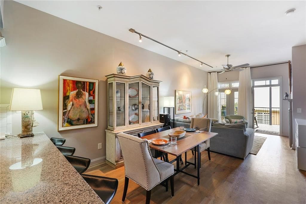 610 Creek View Lane 610, Roswell, GA 30075 — most recent listing photo