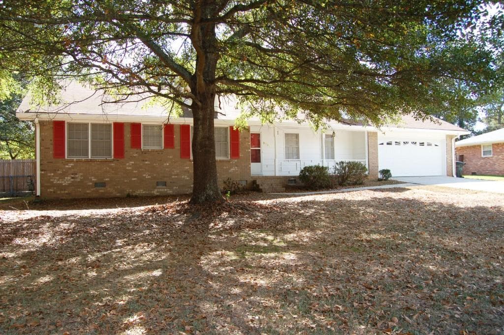 3842 Imperial Drive, Snellville, GA 30039 — most recent listing photo