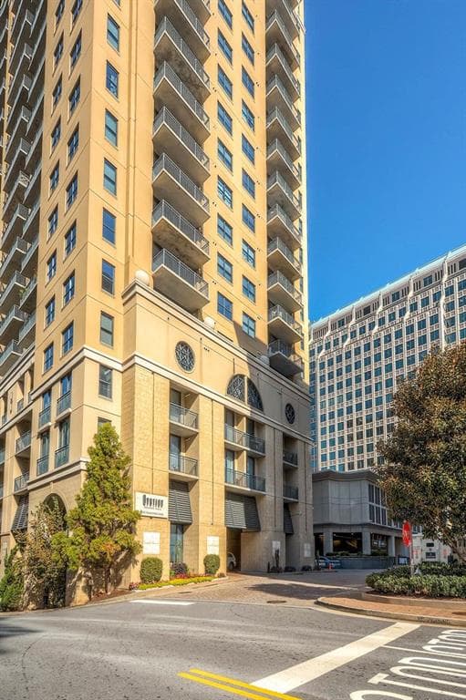 3040 Peachtree Road 1515, Atlanta, GA 30305 — most recent listing photo
