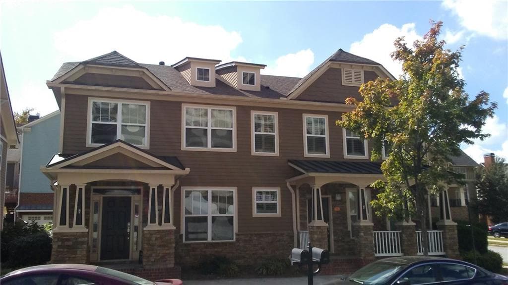 3 bedroom, 1,670 sq ft townhouse sold at 294 16th Street, Atlanta, GA 30363