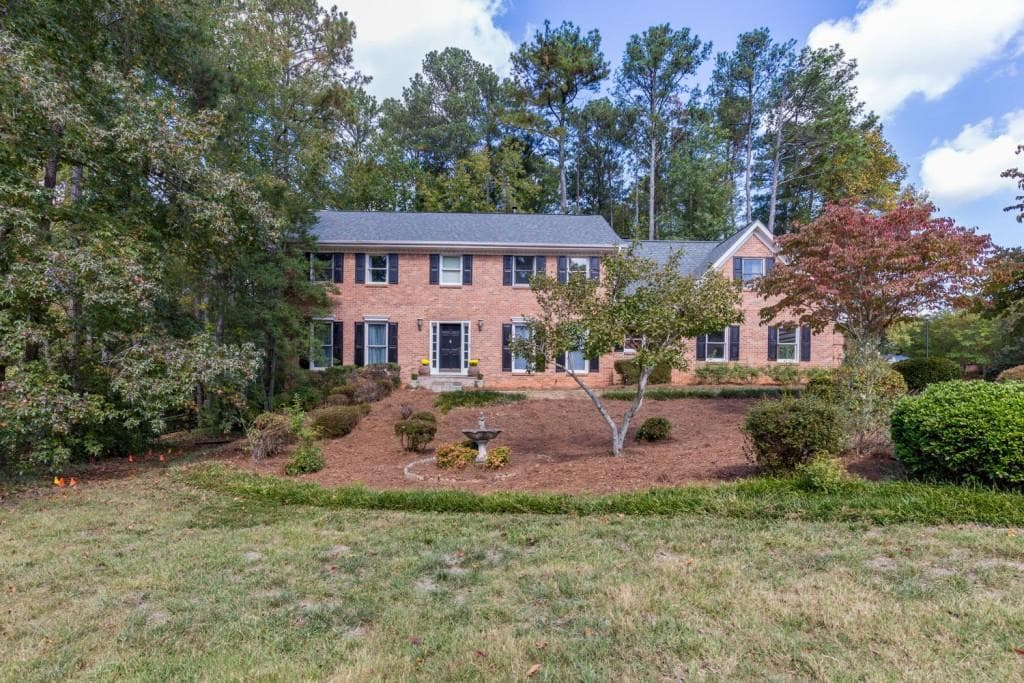 2805 Roxburgh Drive, Roswell, GA 30076 — most recent listing photo