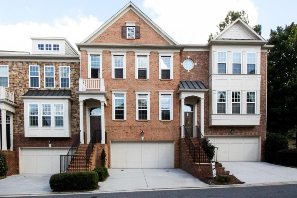 3 bedroom, 2,328 sq ft townhouse sold at 3437 Triview Square 3437, Atlanta, GA 30339