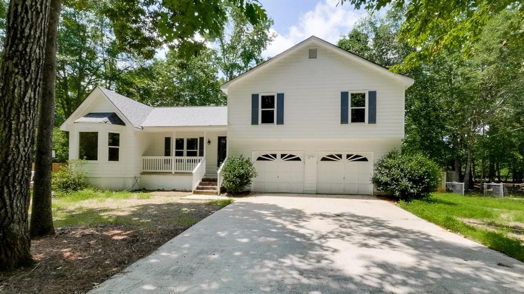 2915 Windcrest Drive, Hampton, GA 30228 — most recent listing photo