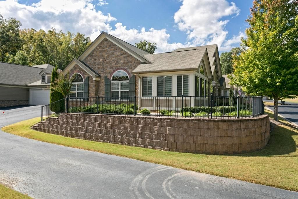 5288 Stone Village Circle, Kennesaw, GA 30152 — most recent listing photo