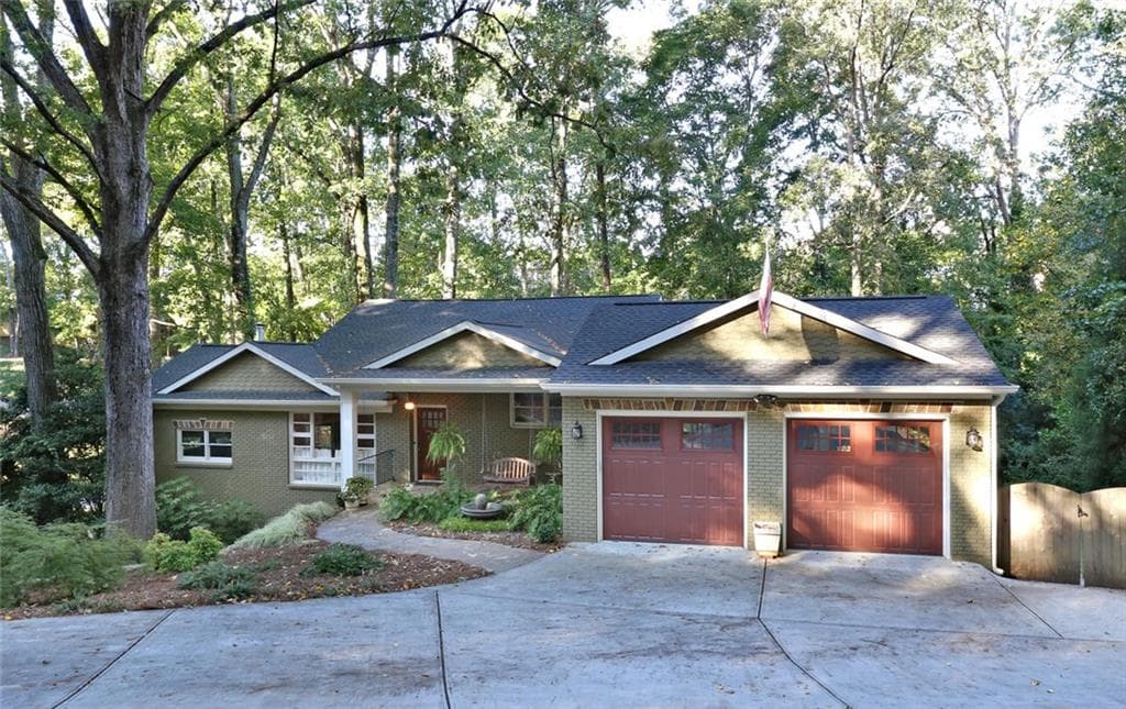 4006 Pineview Drive, Smyrna, GA 30080 — most recent listing photo