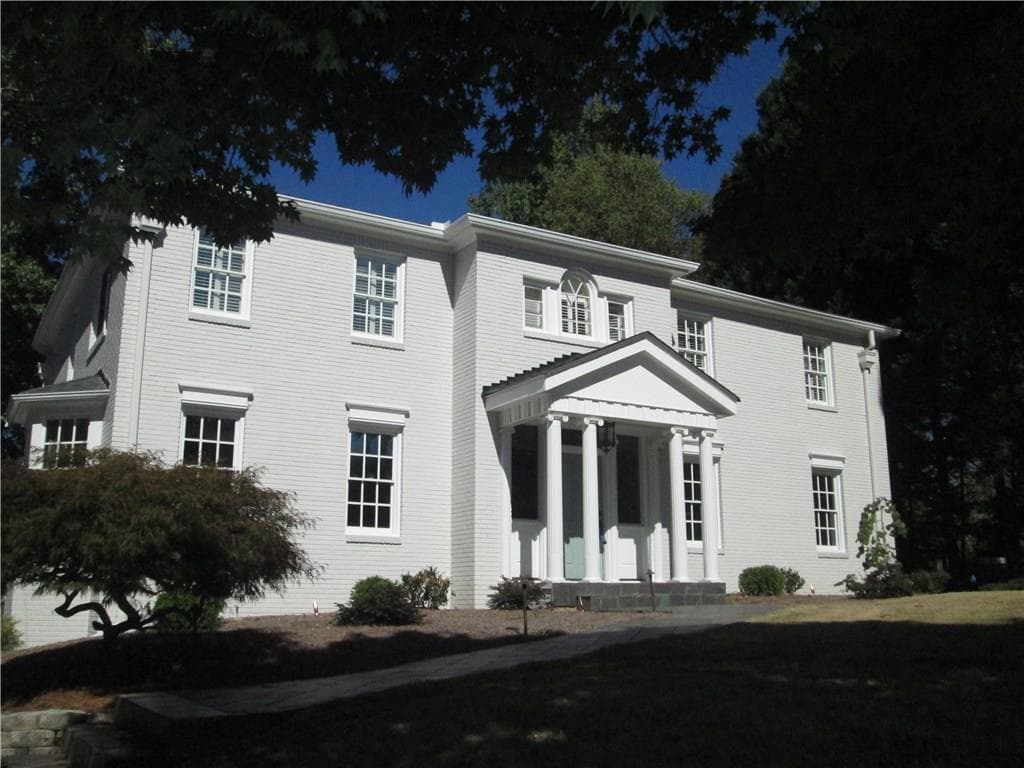 4 bedroom, 3,810 sq ft single family residence sold at 1006 Wildwood Road, Atlanta, GA 30306