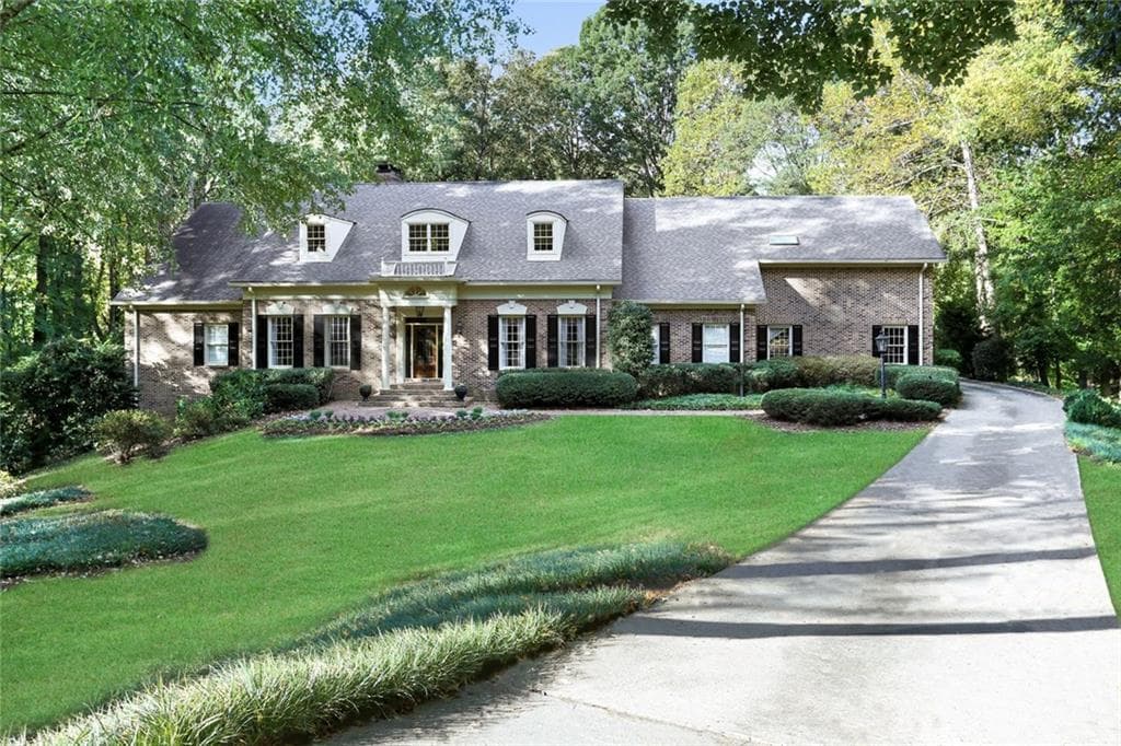 565 River Chase Point, Sandy Springs, GA 30328 — most recent listing photo