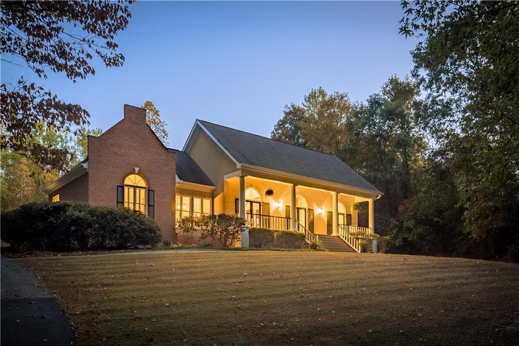 712 Graymont Drive, Grayson, GA 30017 — most recent listing photo