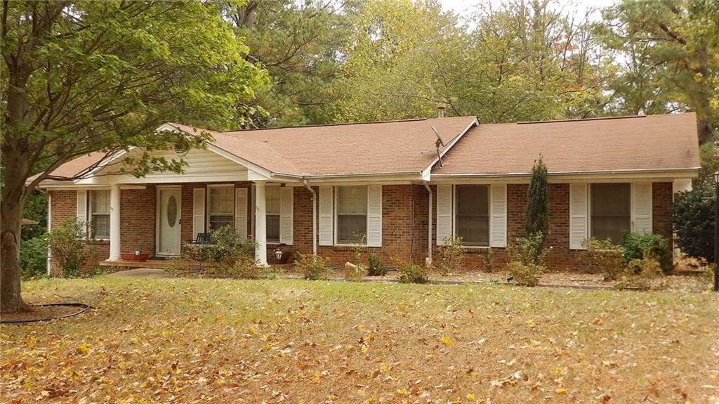 1045 Delmont Terrace, Roswell, GA 30075 — most recent listing photo