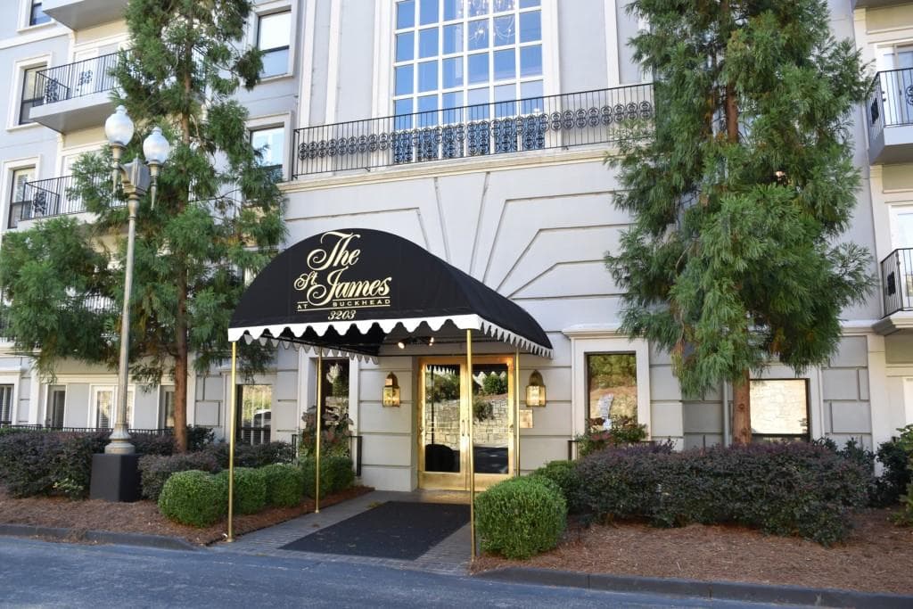 3203 Lenox Road 38, Atlanta, GA 30324 — most recent listing photo