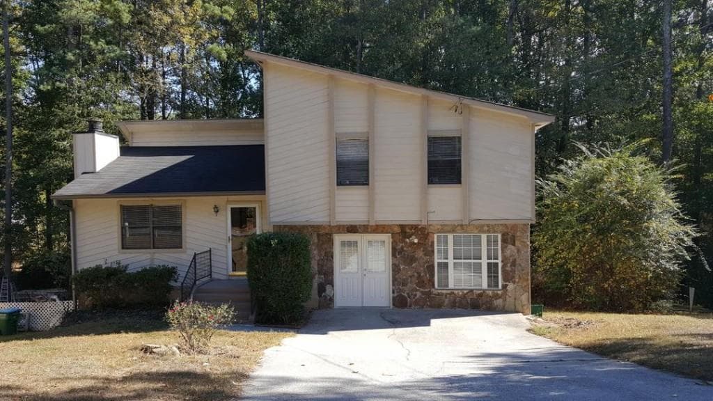 3864 Tree Bark Lane, Snellville, GA 30039 — most recent listing photo