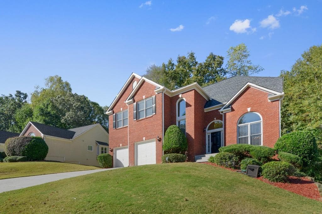 4 bedroom single family residence sold at 520 Morning Creek Lane, Suwanee, GA 30024