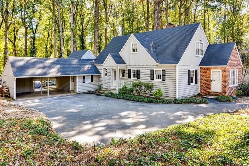 430 Hilderbrand Drive, Sandy Springs, GA 30328 — most recent listing photo