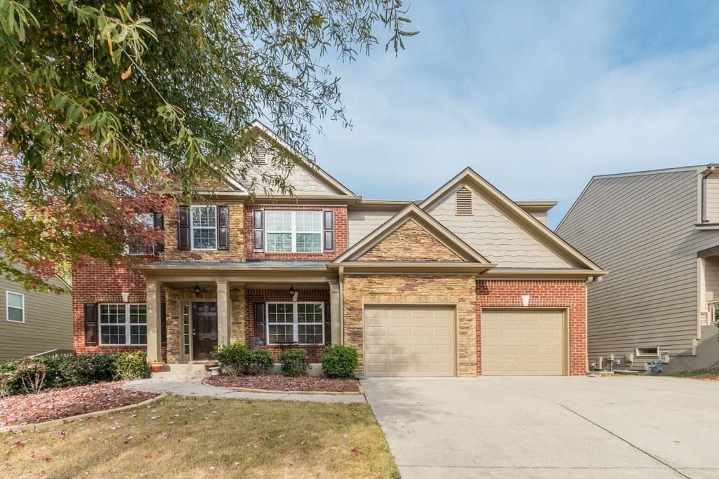 4 bedroom, 2,477 sq ft single family residence sold at 6660 Bridge Stream Road, Cumming, GA 30028