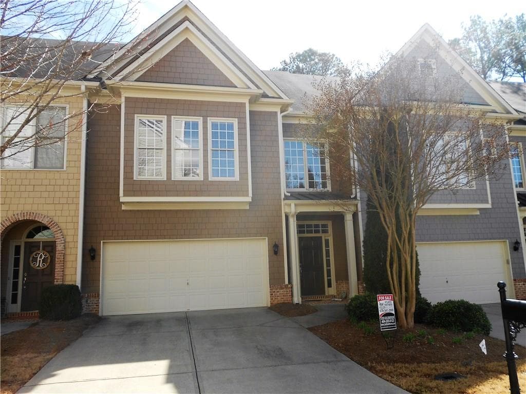3 bedroom, 2,992 sq ft townhouse sold at 1009 Constitution Way, Cumming, GA 30040