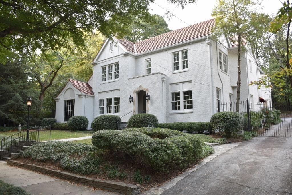 5 bedroom, 4,691 sq ft single family residence sold at 44 Wakefield Drive, Atlanta, GA 30309