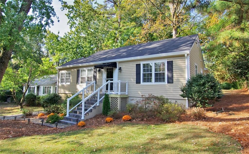 2 bedroom single family residence sold at 1266 Kingsley Circle, Atlanta, GA 30324