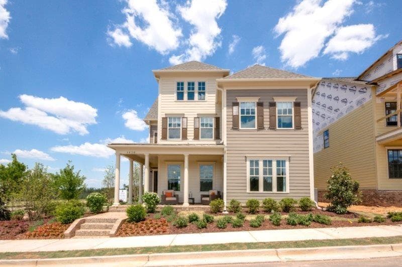 5 bedroom, 3,100 sq ft single family residence sold at 1030 Celebration Drive, Roswell, GA 30076