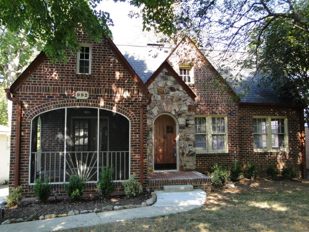5 bedroom single family residence sold at 992 Cumberland Road, Atlanta, GA 30306