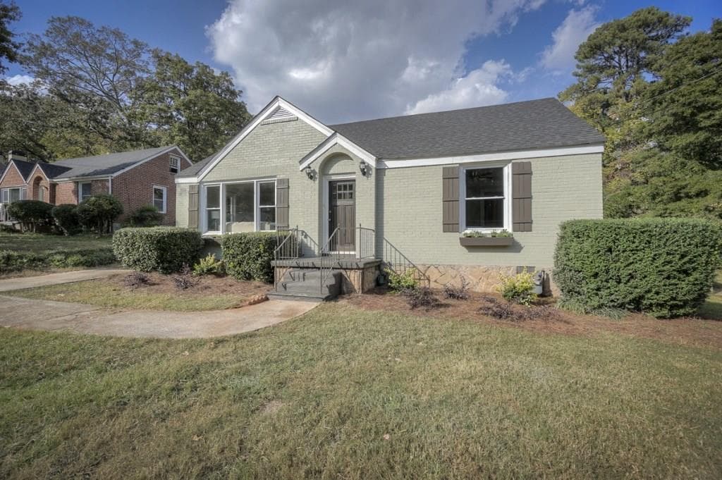 3 bedroom, 1,618 sq ft single family residence sold at 2438 Saint Patrick Street, Atlanta, GA 30317