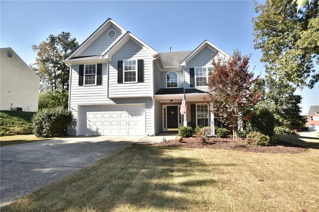 4 bedroom, 2,374 sq ft single family residence sold at 475 Chapel Walk Lane, Lawrenceville, GA 30045