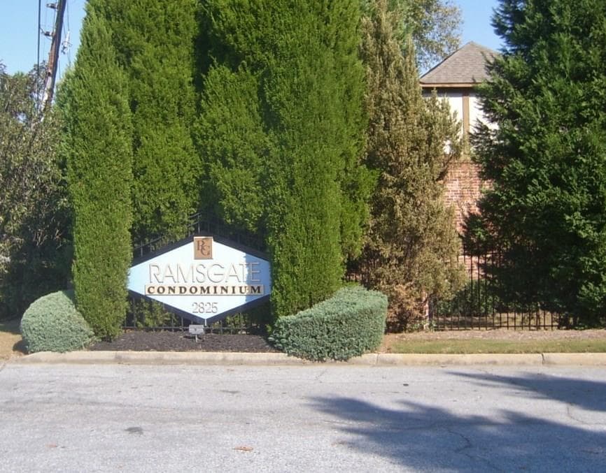 3 bedroom, 1,671 sq ft townhouse sold at 2825 NE Expressway S1, Atlanta, GA 30345