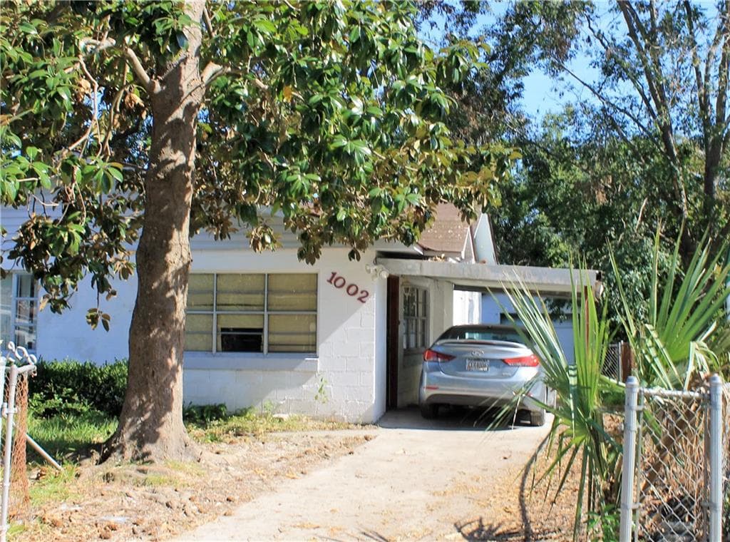 3 bedroom, 1,100 sq ft single family residence sold at 1002 Googe, Savannah, GA 31415