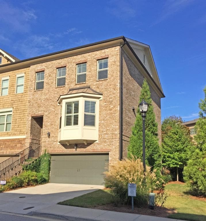 2147 W Village Lane 2147, Smyrna, GA 30080 — most recent listing photo