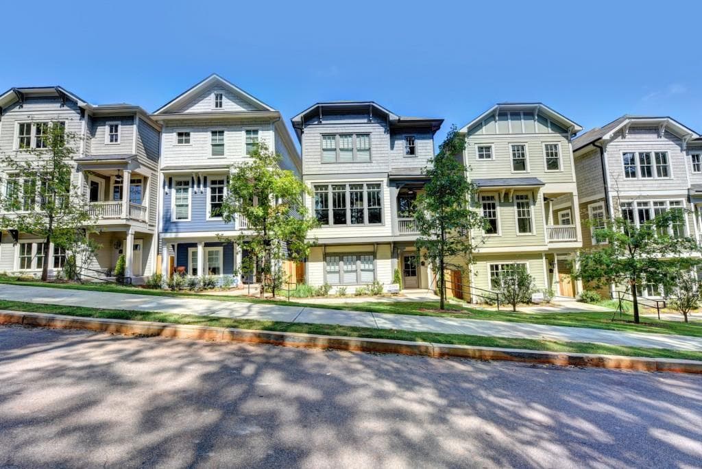 770 Grove Bend, Decatur, GA 30030 — most recent listing photo