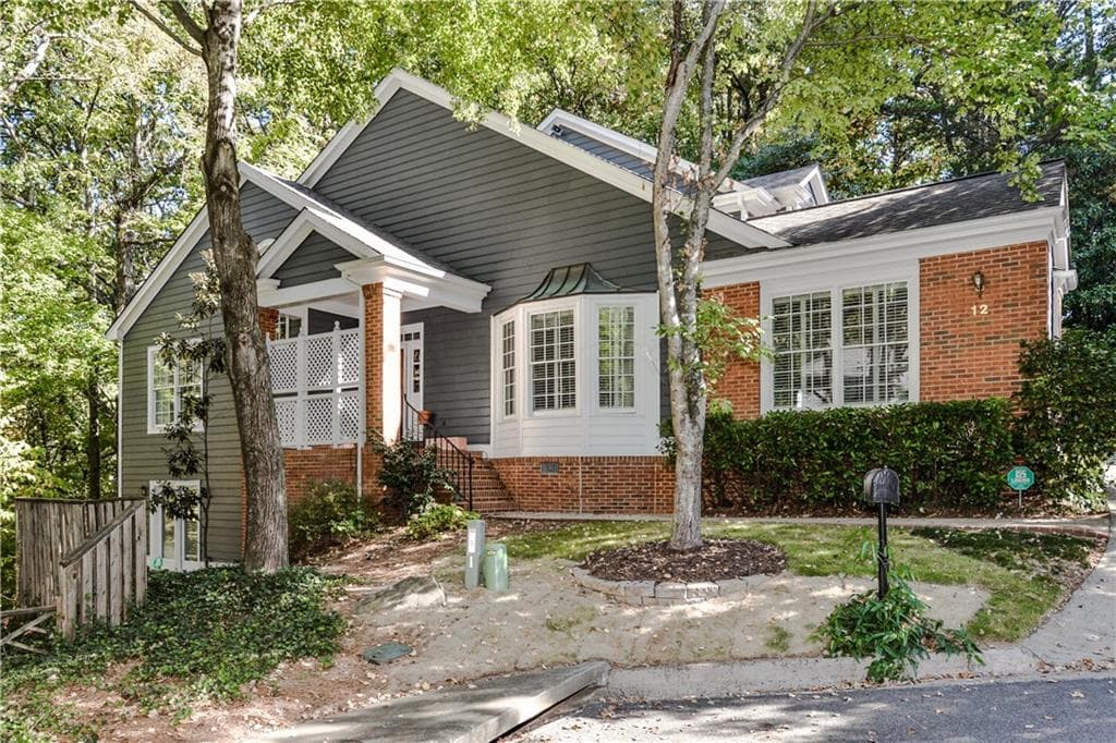 4 bedroom, 2,397 sq ft single family residence sold at 12 Bohler Mews, Atlanta, GA 30327