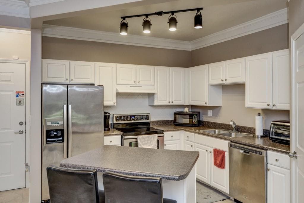 1 bedroom, 845 sq ft condominium sold at 1850 Cotillion Drive 4219, Dunwoody, GA 30338