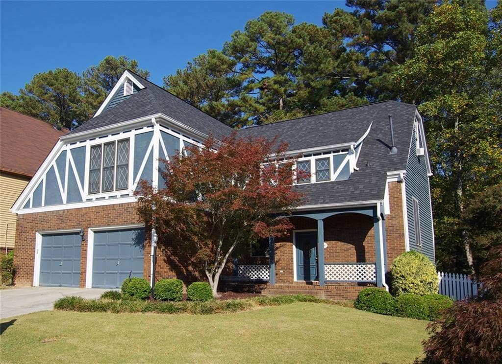 4 bedroom, 2,742 sq ft single family residence sold at 2538 Briers North Drive, Dunwoody, GA 30360