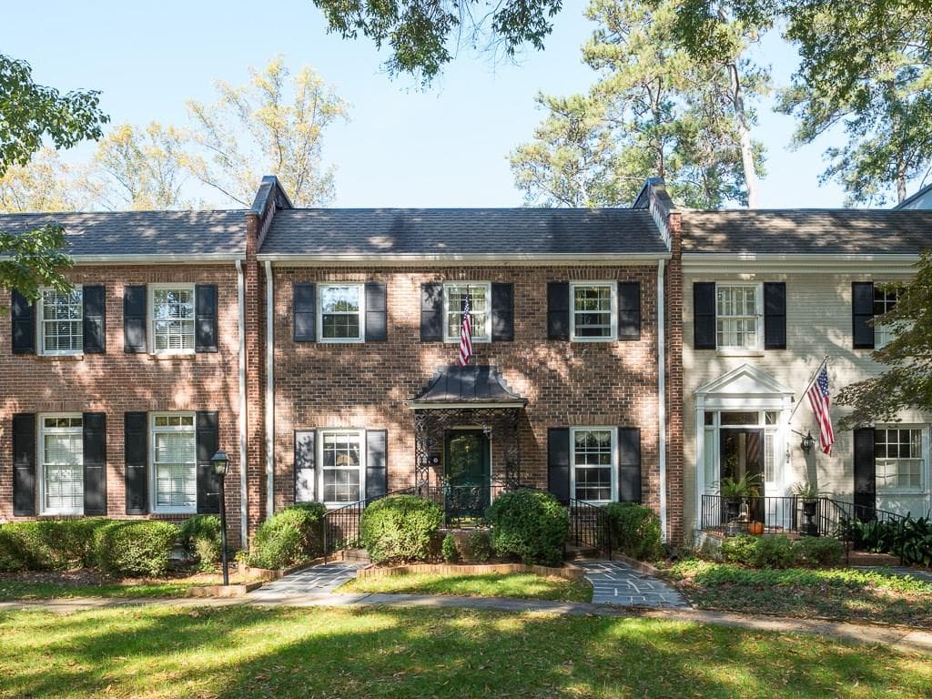 3496 Paces Place, Atlanta, GA 30327 — most recent listing photo